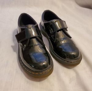 DR MARTENS Low Black Patent Shoe